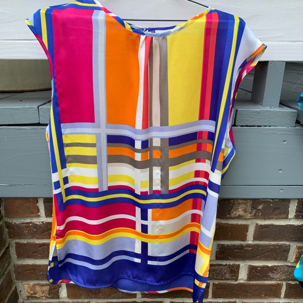 Women’s colorblock blouse